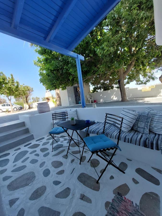 Anemelia Hotel Adamas Exterior photo