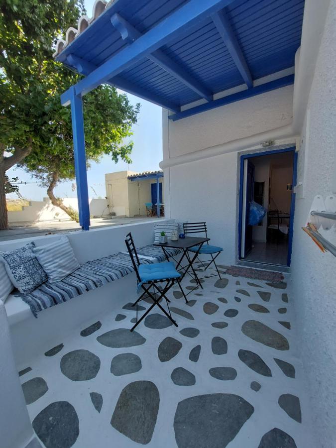 Anemelia Hotel Adamas Exterior photo